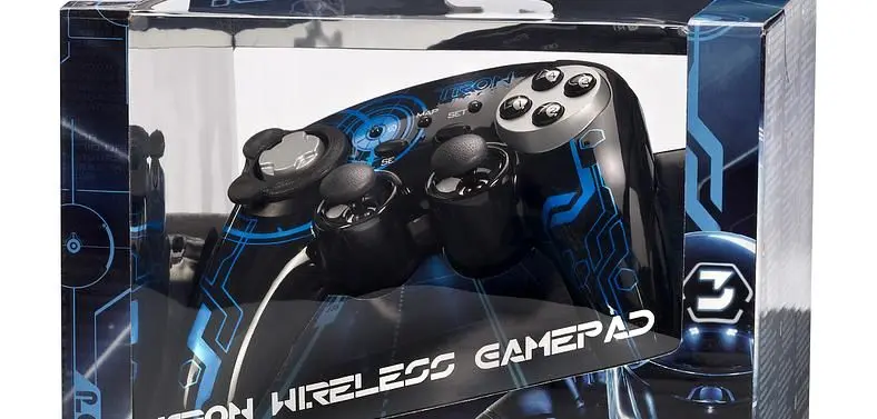 Quickfire Competition: Tron Gaming Pads [FINISHED]