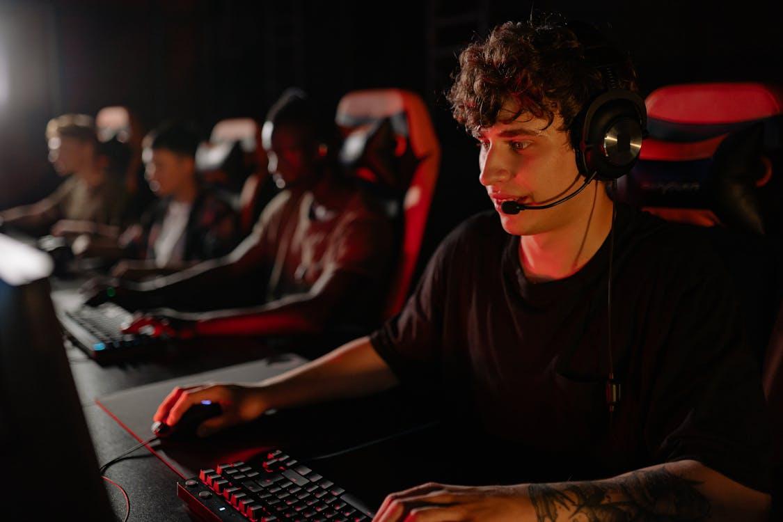 The Impact of Skins on the Professional CS:GO Scene | GameWatcher