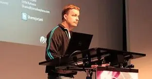 Paradox: DRM a "negative incentive to buy a legal copy" - costs everybody