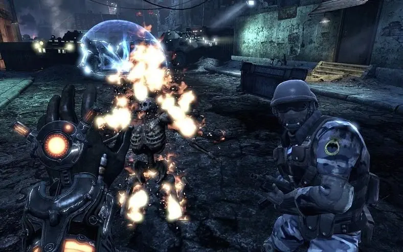 Battle through time in one of this year's best FPS titles. (PS3, Xbox 360)
