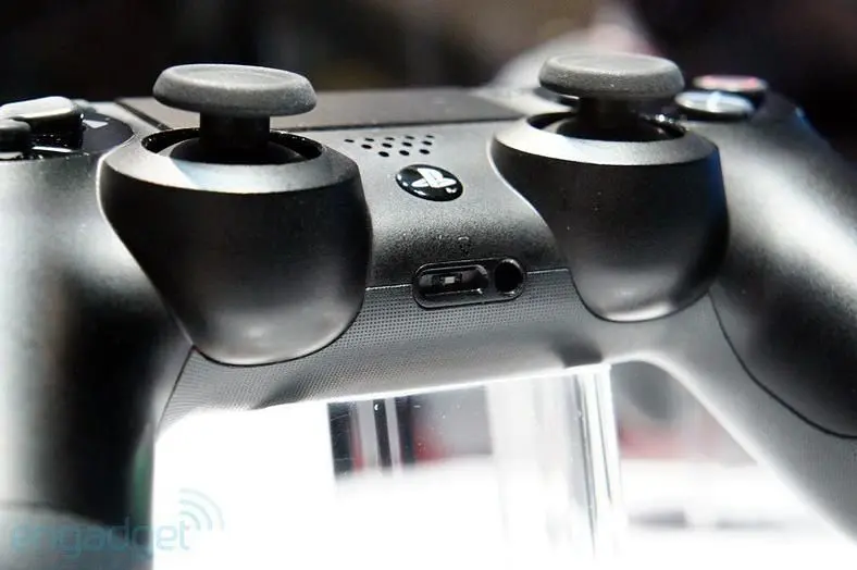 Sony: DualShock 4 controller's light bar cannot be turned off