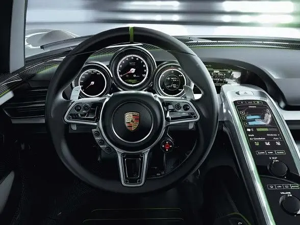 Forza 4's improved graphics thanks to Kinect