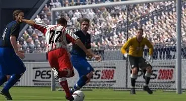 Rejoice, football fans! Konami have fixed Pro Evo! 