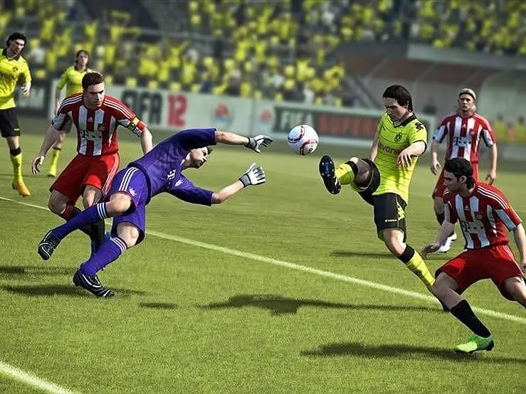 E3 2012: EA Sports Football Club expanding with FIFA 13, Messi gets cover