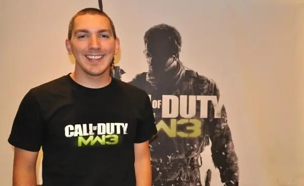 Robert "FourZeroTwo" Bowling leaving Infinity Ward