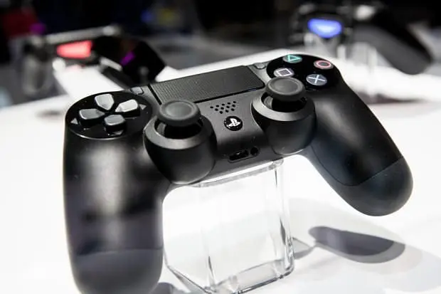 DualShock 4 drops analog buttons in favor of digital buttons