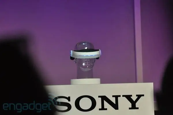 CES 2011: Sony unveil 3D 'Headman' head-mounted display