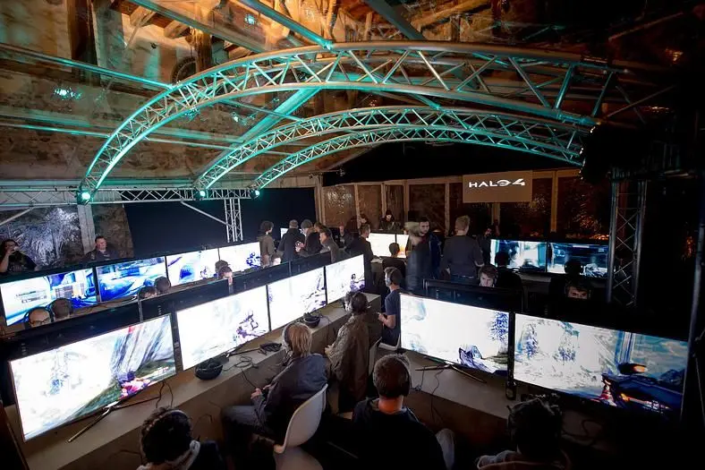 Microsoft 'take over' Liechtenstein for Halo 4 launch, "super fans" invited