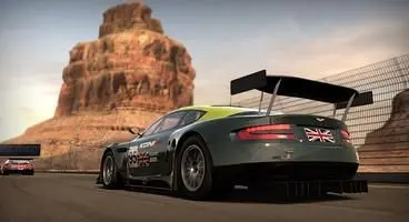 Need For Speed: Shift completely changes NFS gameplay. Does this racing sim compete?