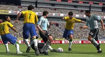Rejoice, football fans! Konami have fixed Pro Evo!