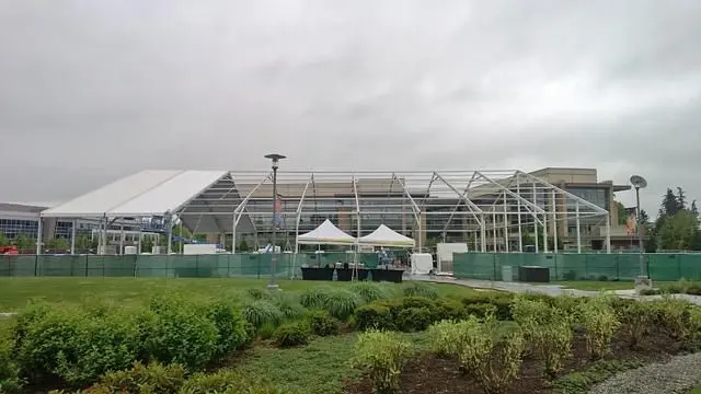 Microsoft execs tease shots of "house that Xbox built" for May 21st