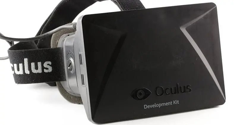 Finalized Oculus Rift VR headsets, 1.0 version of SDK being sent to developers