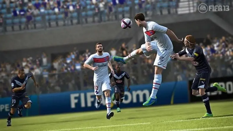 UK Chart: FIFA 13 retains crown, Skylanders Giants debut in second