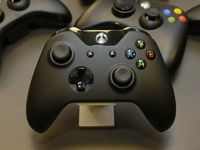 Xbox One can support up to 8 controllers at once
