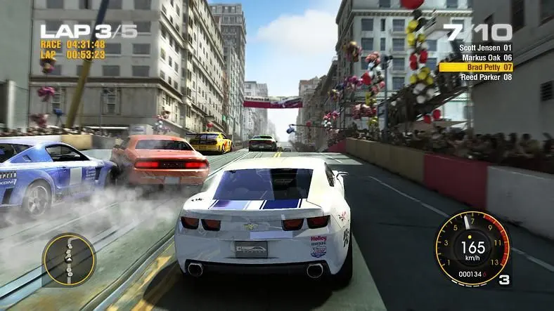 Race Driver: GRID back online for PC