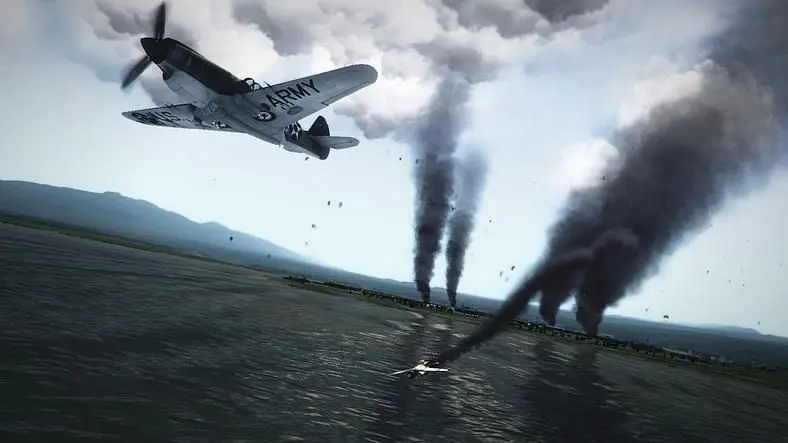Alex Donaldson takes a look Damage Inc. Pacific Squadron WWII during E3 2012. 