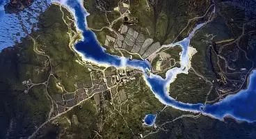 Witcher 3's world looks gorgeous from aerial views