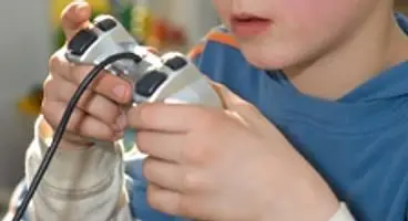 UK teacher warns 600 parents of time pupils spend videogaming