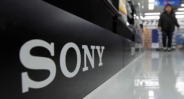 Analysts: Sony too blindly in love with itself