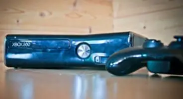 Xbox 360 "halfway through", Kinect "huge shot of adrenaline"