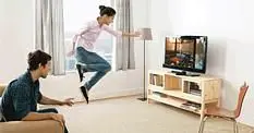 Kinect needs "6 feet" between you and TV reveals Amazon listing