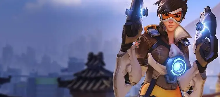 Watch seven minutes of Overwatch hero Tracer in action