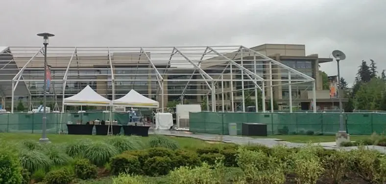 Microsoft execs tease shots of "house that Xbox built" for May 21st