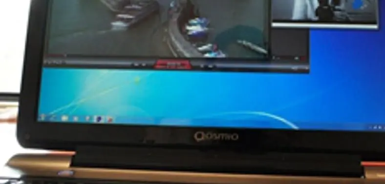 Toshiba's 3D laptop, no glasses