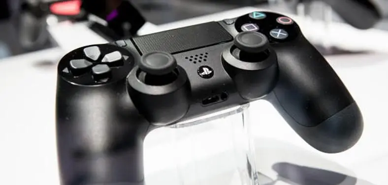 DualShock 4 drops analog buttons in favor of digital buttons