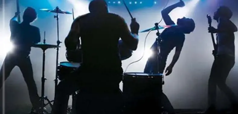 GDC 2010: Harmonix confirms Rock Band 3 for holiday 2010