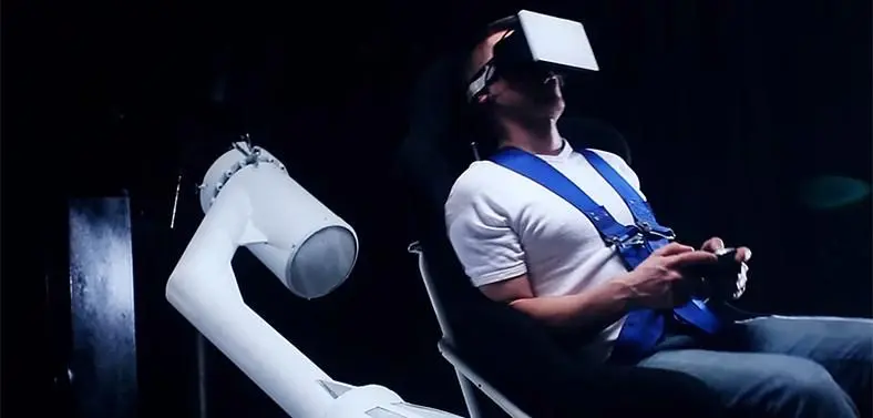 Virtual reality chair MMOne "rotates in all directions", supports Oculus Rift