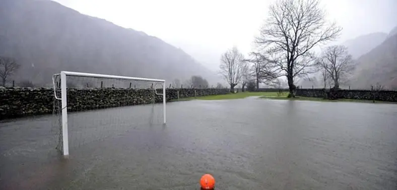 PES 2014 without rain, "extremely aggressive" EA licensing blocks stadiums