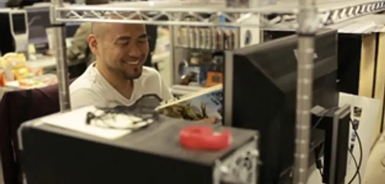 Platinum: "Enormous amount" of people 'don't guarantee a good game'