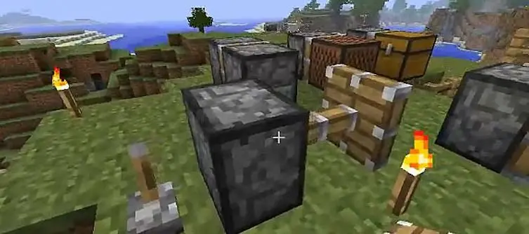 Minecraft 1.7 update includes pistons