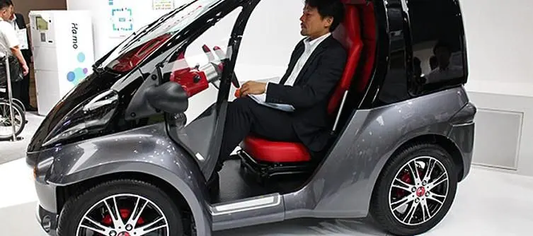 Toyota builds Kinect enabled car