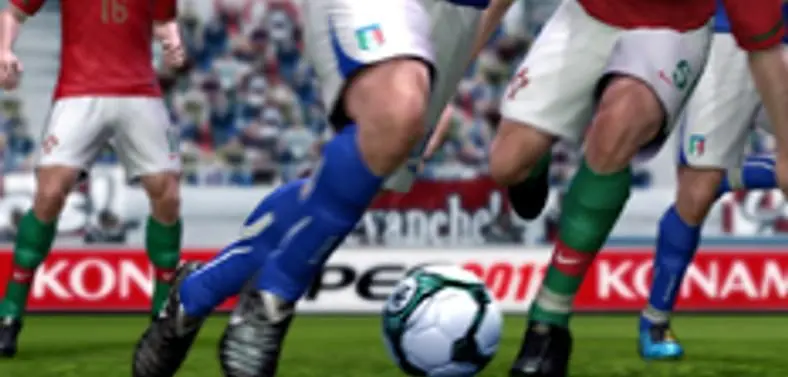 PES "gradually closing" in on FIFA