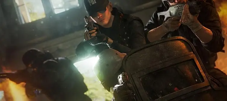 Rainbow Six: Siege pushed back into December