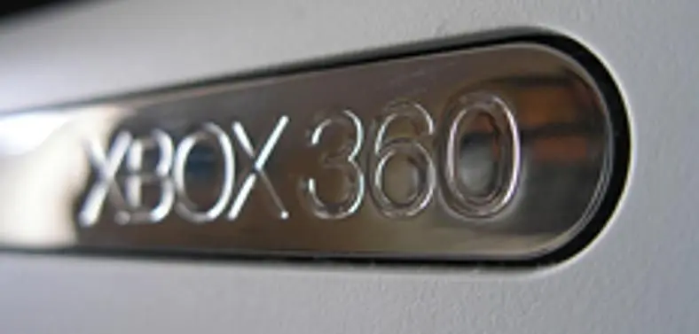 Xbox 360 'Boot to Disc' option re-enabled, Gamercard makeover