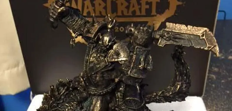 Blizzard rewards ten-year World of Warcraft subscribers with statue