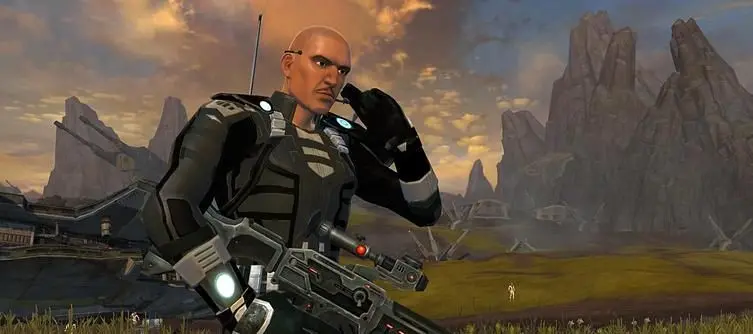 Star Wars: The Old Republic free character transfer in "early summer"