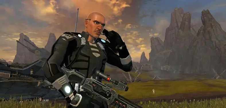 Star Wars: The Old Republic free character transfer in "early summer"
