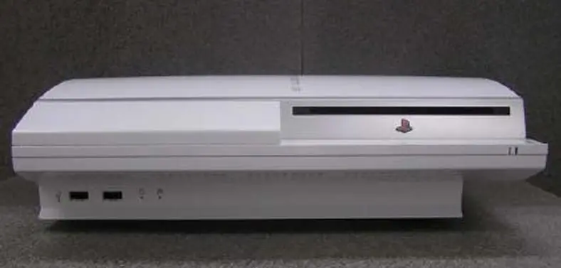White PlayStation 3 coming soon?
