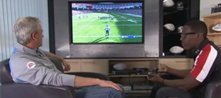EA: Madden NFL 13 accepts "over 6,000 commands" with Kinect