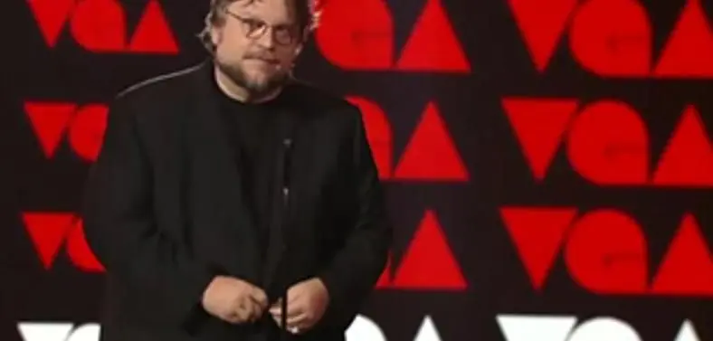 Guillermo del Toro has Insane talks with "very, very big company"