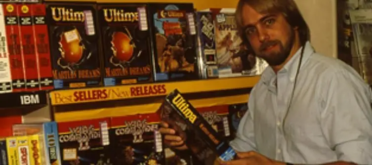 Richard Garriott believes "most game designers really just suck"