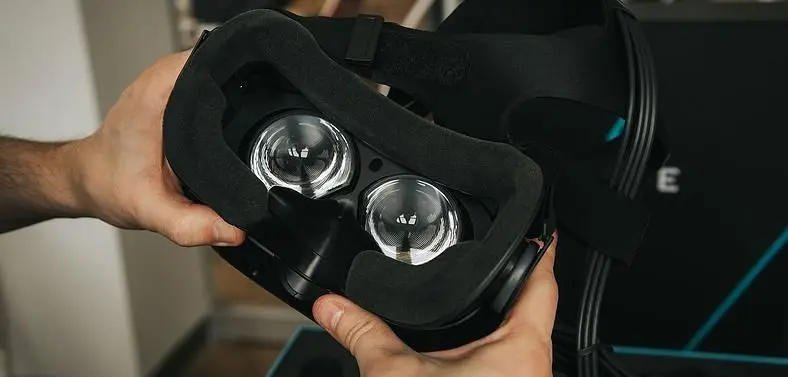 HTC are shipping Vive orders within three days of ordering