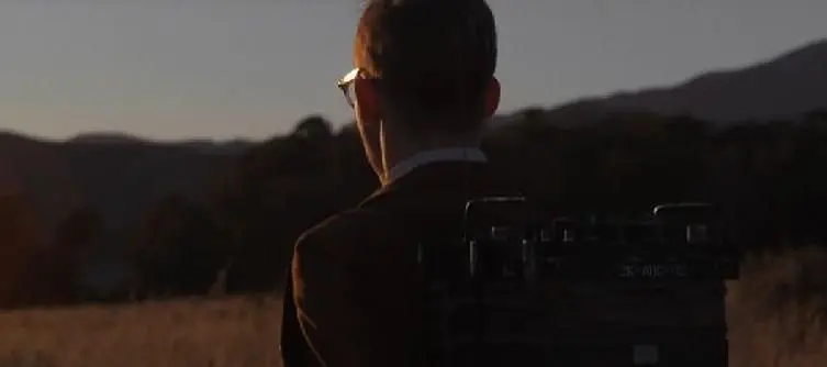 Agent Ennis Cole engages in The Chase trailer for XCOM Declassified