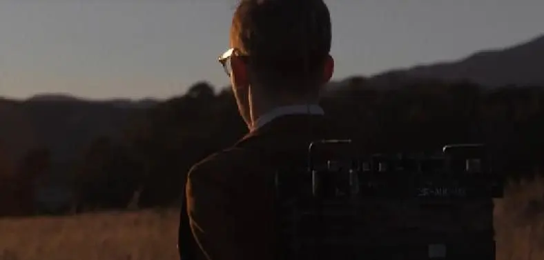 Agent Ennis Cole engages in The Chase trailer for XCOM Declassified