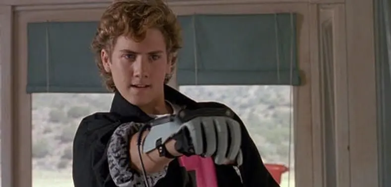 Documentary on the Power Glove is so bad