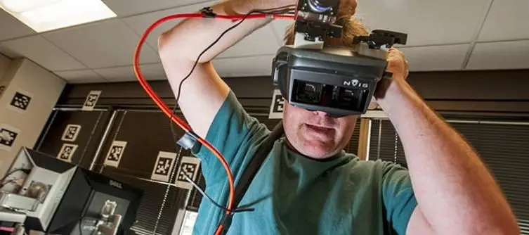 Valve's gaming goggles "could let players lose themselves inside a virtual reality"